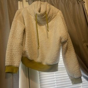 Cropped Sherpa pull over